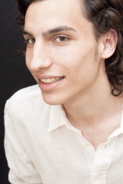yakışıklı adam