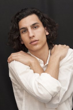 yakışıklı adam