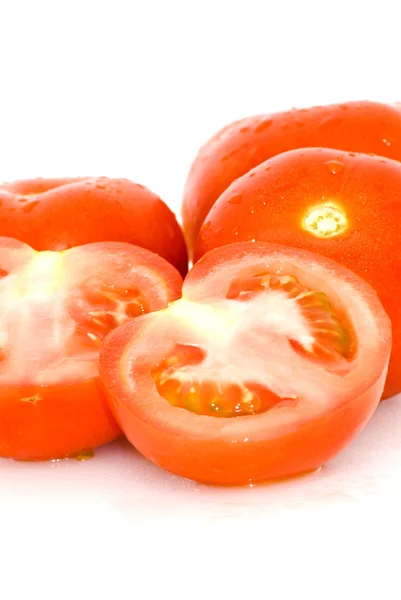 Ντομάτες απομονωμένες σε λευκό — Φωτογραφία Αρχείου