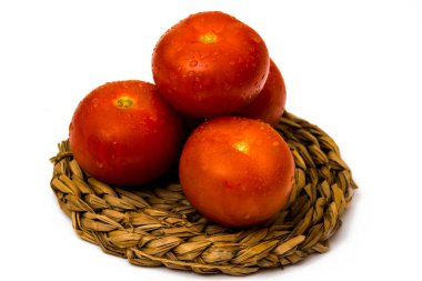 grup izole beyaz zemin üzerine domates