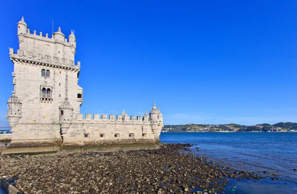 Wieża Belem i rzekę Tag. Lisbon, Portugalia. — Zdjęcie stockowe