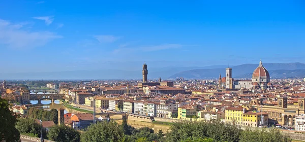 Florence légi városkép. Panoráma kilátás a Michelangelo park — Stock Fotó