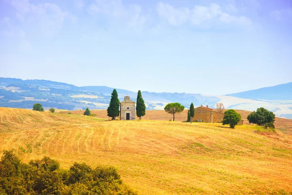 Toscane landschap, vitaleta kapel, kerkje in val d orcia, Italië — Stockfoto
