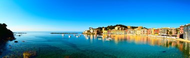 Sestri Levante, sessizlik defne deniz ve plaj panorama. Liguria