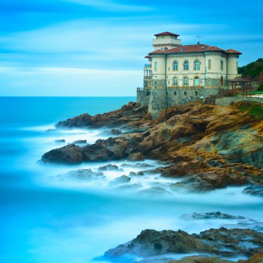 boccale kale landmark uçurum rock ve deniz. Toskana, İtalya. l