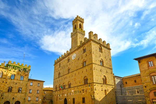 Volterra, středověké paláce palazzo dei priori, pisa státu, toskánská — Stock fotografie