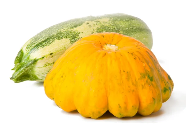 Verduras frescas sobre fondo blanco —  Fotos de Stock