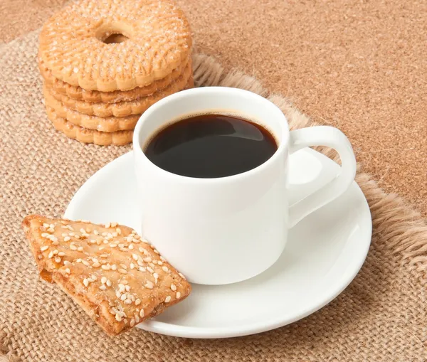 Flavored coffee and cookies — Stock Photo, Image