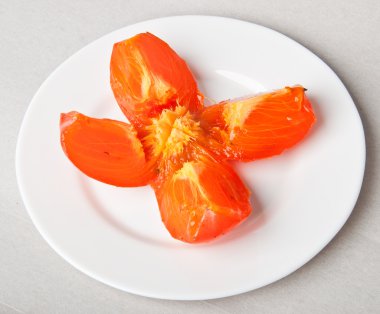 Trabzon hurması dilimleri