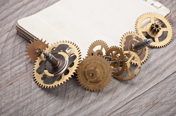 Engranajes mecánicos del reloj —  Fotos de Stock