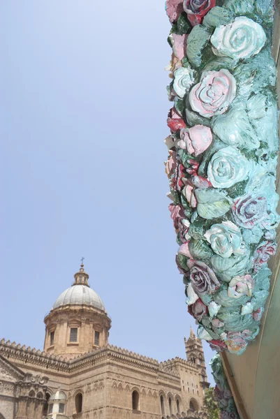 Detalj av saint rosalie vagn i palermo katedralen — Stockfoto