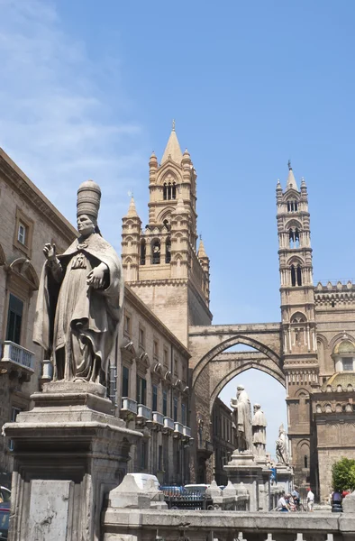 Detail of Palermo cathedral — Stock Photo, Image