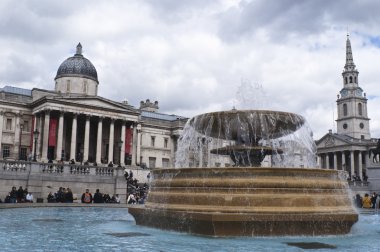 Londra 'daki Trafalgar Meydanı