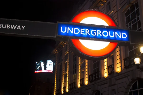 Projevem underground v Londýně — Stock fotografie