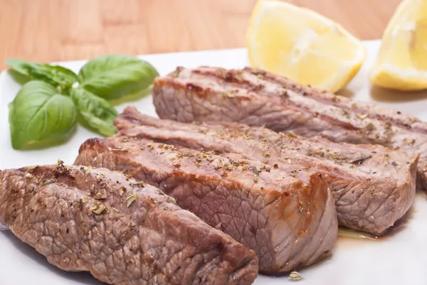 Carne asada en rodajas — Foto de Stock