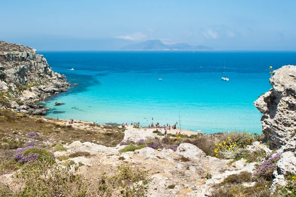Favignana plaj. Aegadian Islands Adası