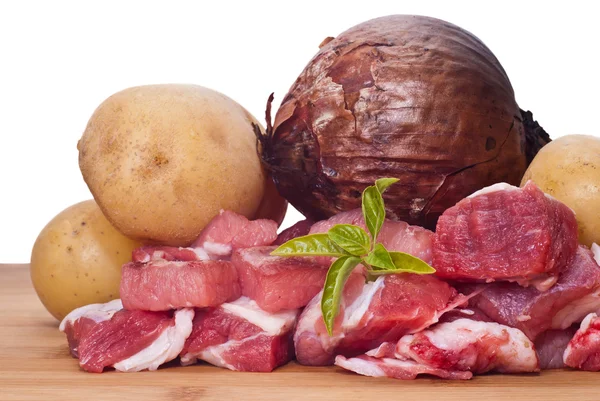 生の牛肉、ジャガイモ、タマネギ — ストック写真