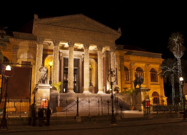 Teatro Massimo di notte Palermo — Foto Stock