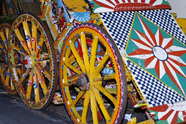 Old sicilian cart — Stock Photo, Image