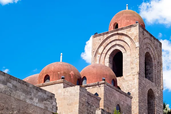 San Giovanni degli Eremiti cupole, Palermo — Foto Stock