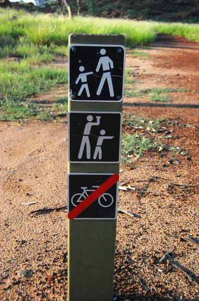 Tourist sign in park Australia — Stock Photo, Image