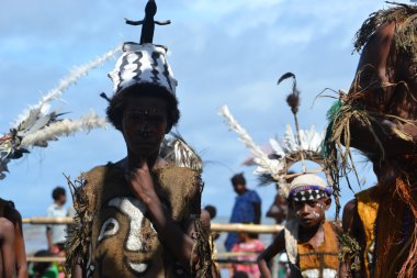 geleneksel dans maske Festivali papua Yeni Gine