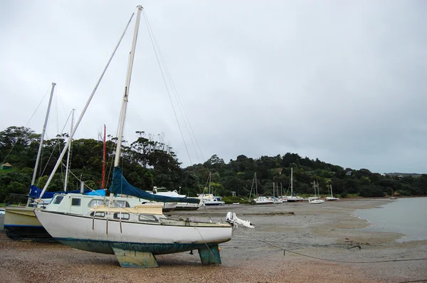 Sailboat at coast — Stock Photo, Image