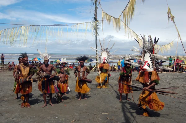 Traditional tribal dance at mask festival — Stock Photo, Image