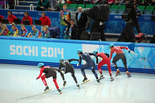 Patinage de vitesse de courte randonnée aux XXIIes Jeux Olympiques d'hiver de Sotchi 2014 Images De Stock Libres De Droits