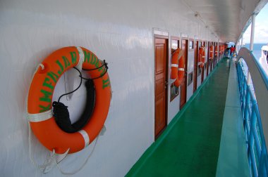 Lifebuoy adlı gemi güverte