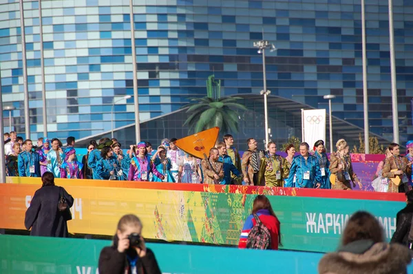 People with balalaika Olympic park at XXII Winter Olympic Games — Stock Photo, Image