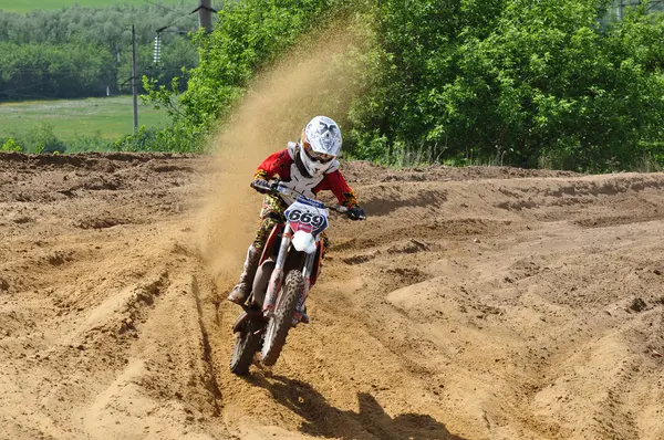 Campeonato Russo de Motocross entre motocicletas e ATVs — Fotografia de Stock