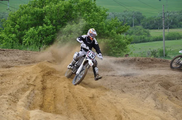 Campeonato de Rusia de Motocross entre motocicletas y vehículos todo terreno —  Fotos de Stock