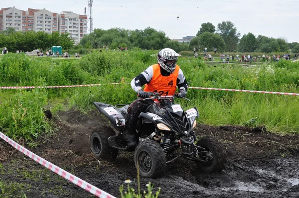 Najazd trofeum Mistrzostw Rosji wśród quady i motocykle — Zdjęcie stockowe