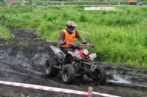 Russische kampioenschap trofee raid onder ATV's en motorfietsen — Stockfoto