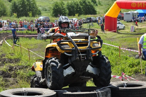Rusga troféu campeonato russo entre ATVs e motocicletas — Fotografia de Stock