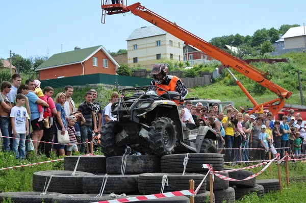 Najazd trofeum Mistrzostw Rosji wśród quady i motocykle — Zdjęcie stockowe