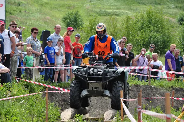 Rusga troféu campeonato russo entre ATVs e motocicletas — Fotografia de Stock