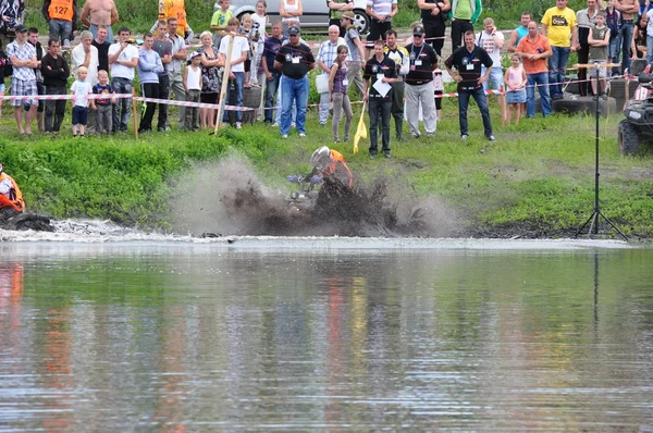Russische Meisterschaft Trophäe Razzia unter atvs und Motorräder — Stockfoto