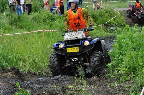 Rusga troféu campeonato russo entre ATVs e motocicletas — Fotografia de Stock