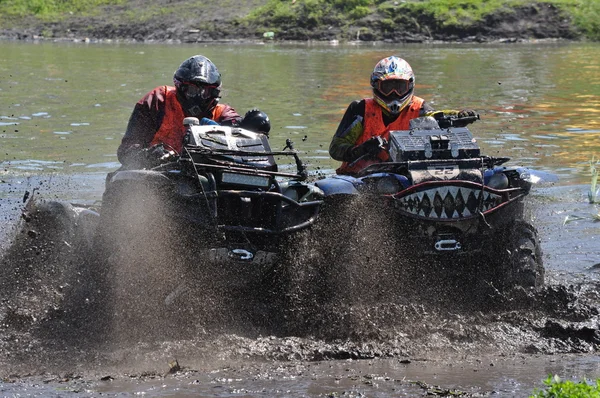 Rusga troféu campeonato russo entre ATVs e motocicletas — Fotografia de Stock