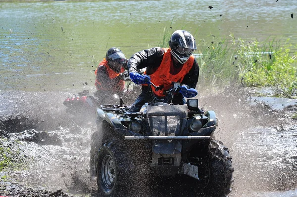 Rusga troféu campeonato russo entre ATVs e motocicletas — Fotografia de Stock