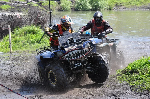 Rusga troféu campeonato russo entre ATVs e motocicletas — Fotografia de Stock