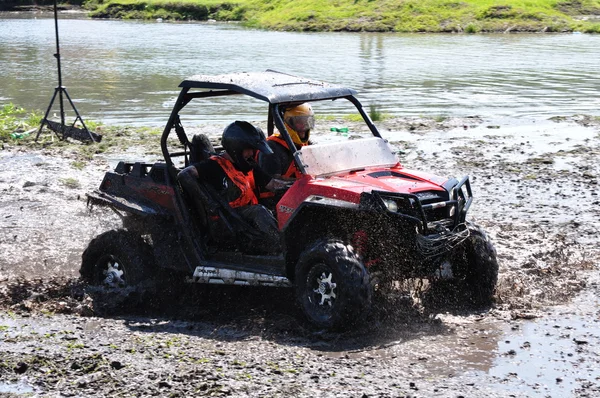 Russische kampioenschap trofee raid onder ATV's en motorfietsen — Stockfoto