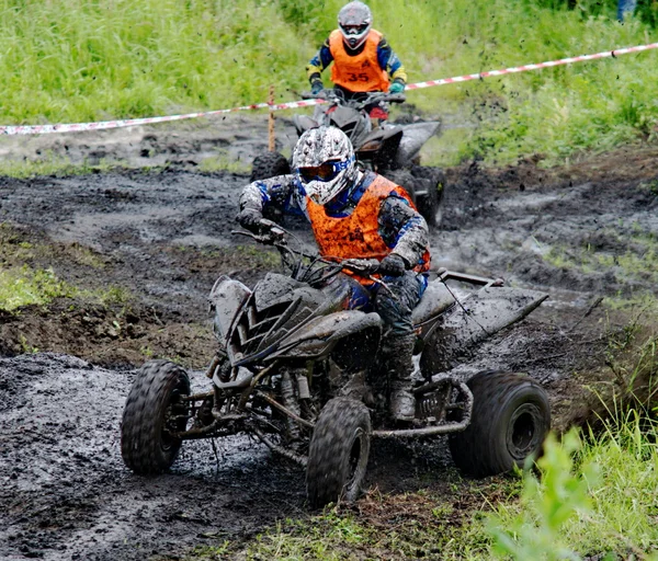 Rusga troféu campeonato russo entre ATVs e motocicletas — Fotografia de Stock