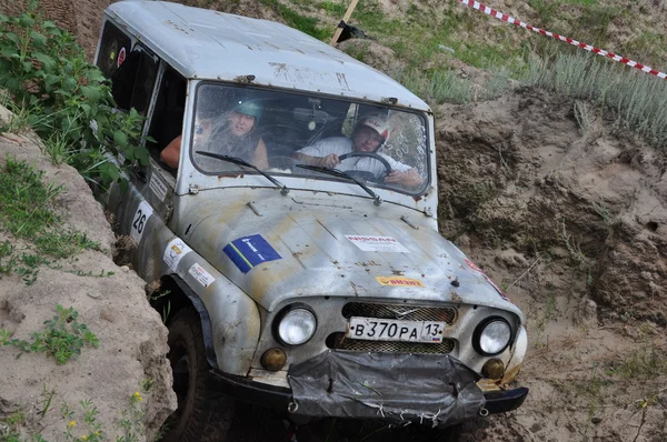 Campeonato ruso de ataque trofeo entre SUV, ATV y motocicletas — Foto de Stock