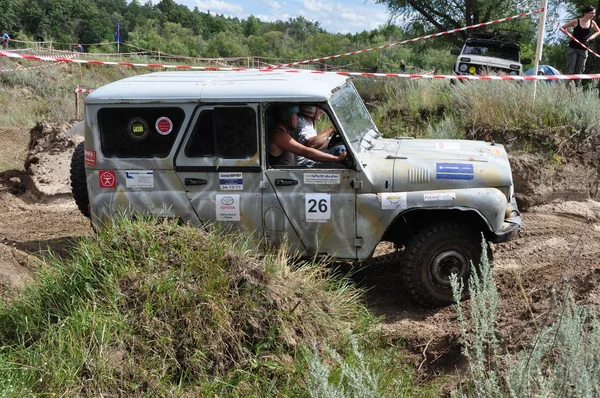 Russian championship trophy raid among SUVs, ATVs and motorcycles. — Stock Photo, Image