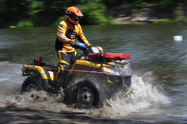 Russian championship trophy raid among SUVs, ATVs and motorcycles. — Stock Photo, Image