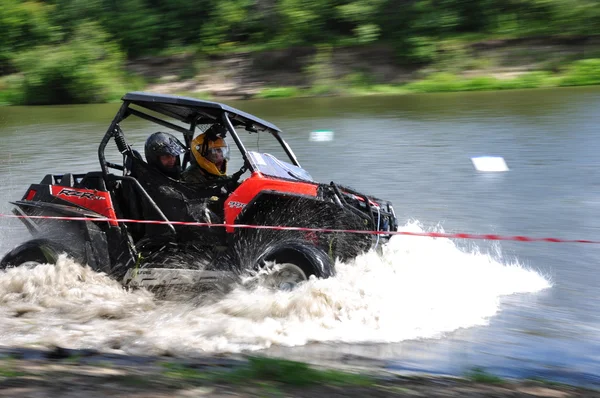 Russian championship trophy raid among SUVs, ATVs and motorcycles. — Stock Photo, Image