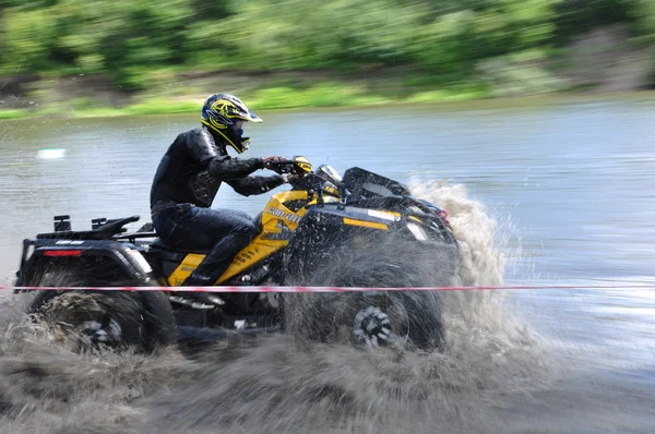 Russian championship trophy raid among SUVs, ATVs and motorcycles. — Stock Photo, Image